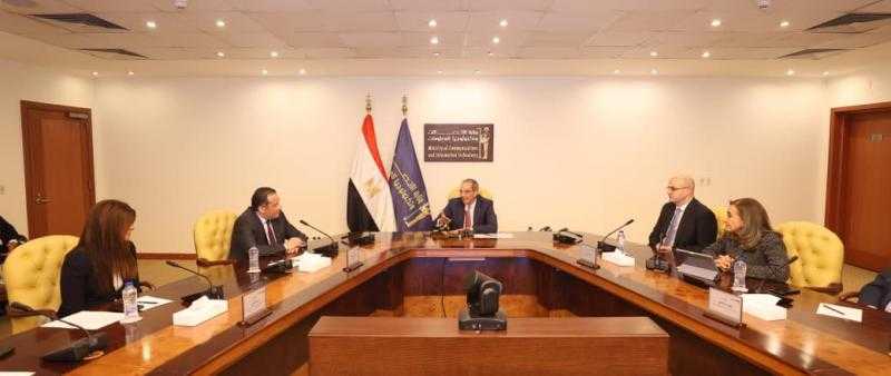 وزير الاتصالات : نشر 317 وحدة تشخيص عن بُعد وتوفير الربط الرقمى بين المستشفيات المركزية والجامعية والوحدات الصحية بالمناطق النائية