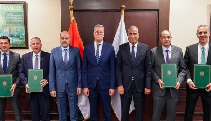 تحالف مصرفي يمنح تمويل مشترك بقيمة 140 مليون دولار لتمويل مجمع إنتاج السيليكون المعدني