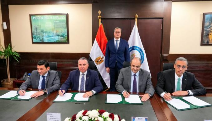 تحالف مصرفي يضم QNB مصر وCIB وبنك القاهرة لتمويل مشترك بقيمة 140 مليون دولار أمريكي لشركة العلمين لمنتجات السيليكون