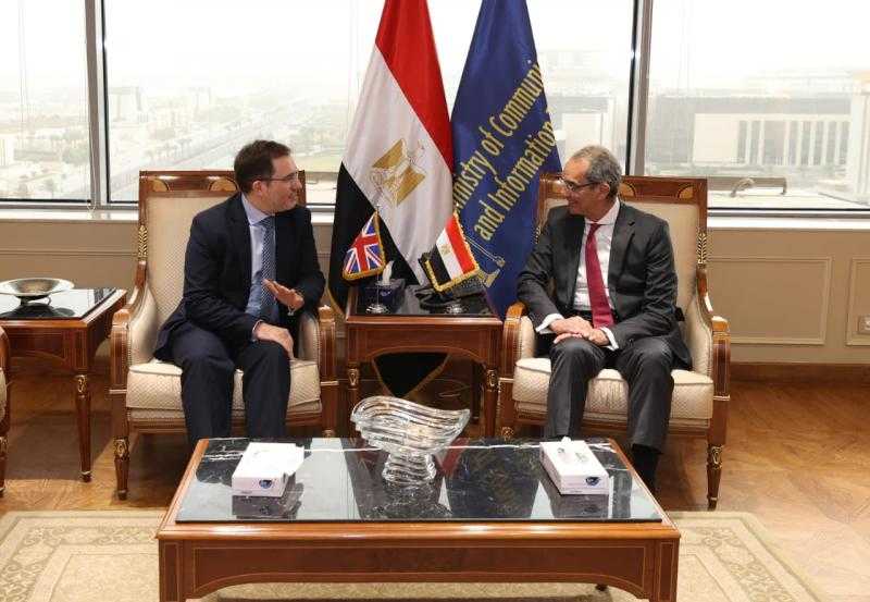 عمرو طلعت يسعى لجذب استثمارات من المملكة المتحدة في صناعة التعهيد وتكنولوجيا المعلومات