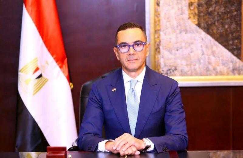 المهندس حسن الخطيب وزير الاستثمار 