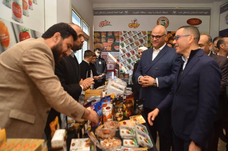 وزير الأستثمار يمر علي المنطقة الأستثمارية