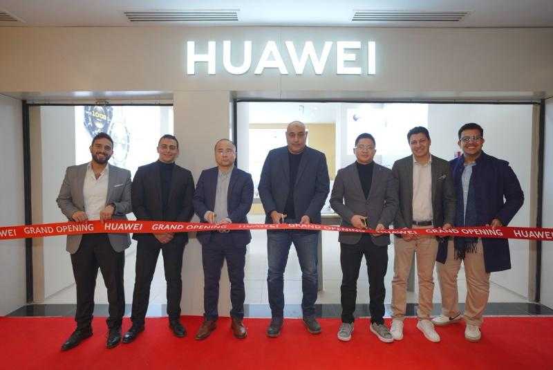 هواوي تفتتح متاجر جديدة بخصومات تصل إلى ٥٠٪ وخيارات دفع مرنة