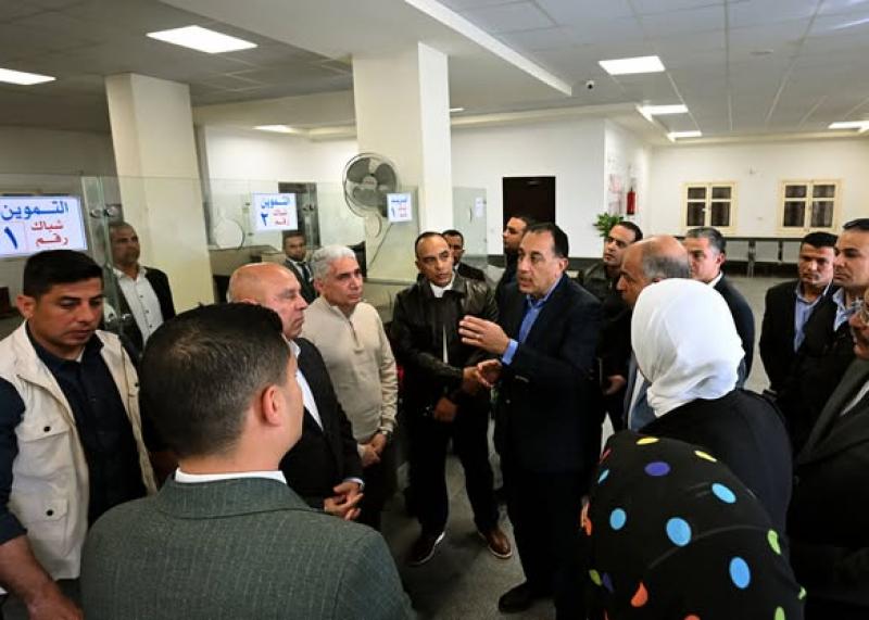 رئيس مجلس الوزراء,مرافقوه