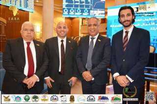 هيثم حسين يشارك في قرع جرس التداول بالبورصة المصرية بمناسبة توقيع بروتوكول تعاون مع رجال الأعمال المصريين الأفارقة