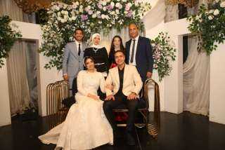 خطوبة الدكتورة «رنا» والرائد «محمد» تجمع نخبة الصحافة والإعلام بنادي ضباط الزمالك