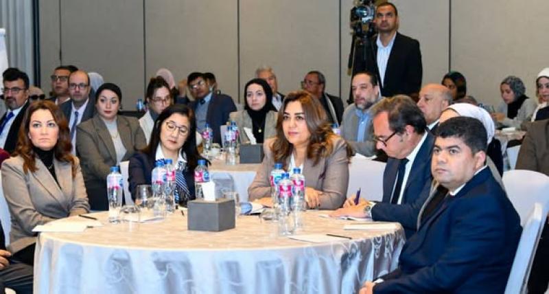 افتتحت دكتورة منال عوض وزيرة التنمية المحلية والقائم بأعمال وزير البيئة أعمال الورشة التعريفية للهيئة الحكومية الدولية المعنية بتغير المناخ