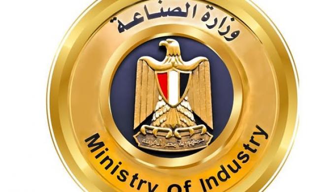 وزارة الصناعة تُهيب بالمستثمرين المخصص لهم أراضي صناعية سرعة بدء أعمال الإنشاءات والالتزام بالجداول الزمنية للتنفيذ