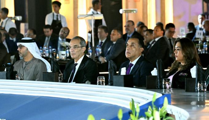 رئيس الوزراء يشهد توقيع أكبر صفقة للترددات في تاريخ قطاع الاتصالات منذ بدء تقديم خدمات المحمول بمصر