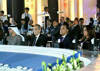 رئيس الوزراء يشهد توقيع أكبر صفقة للترددات في تاريخ قطاع الاتصالات منذ بدء تقديم خدمات المحمول بمصر