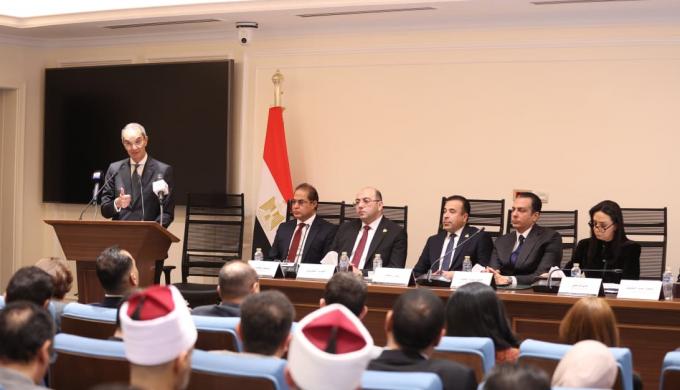 عمرو طلعت : خطة من 5 محاور لحماية الأطفال من المخاطر على الإنترنت تشمل تطبيق معايير حماية عمرية وحجب الألعاب الرقمية