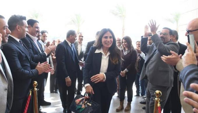 وزيرة الإسكان تصل إلى ديوان عام الوزارة عقب أداء اليمين الدستورية أمام فخامة السيد الرئيس