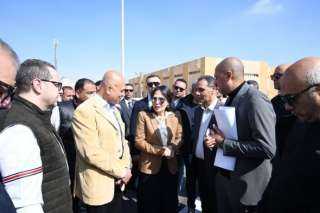 وزيرة الإسكان تتفقد محطة المياه الرئيسية بمدينة الشروق وتتابع تطوير وصيانة الطرق بالمدينة