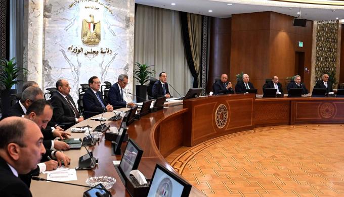 ” مدبولى ” : نحن أمام فترة دقيقة تتطلب تكامل الجهود بين السلطتين التشريعية والتنفيذية في ظل اصطفاف وطني خلف القيادة السياسية