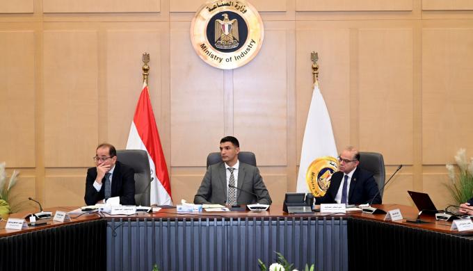 وزير المالية : حوافز استثمارية وضريبية وجمركية لتنمية صناعة السيارات ترتبط بالأداء الفعلي للمصنعين