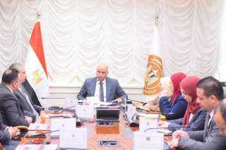 وزير العمل يبحث مع وفد شركة ليوني مصر الألمانية لتصنيع ضفائر السيارات فتح أسواق عمل جديدة أمام الكوادر المصرية المدرَّبة