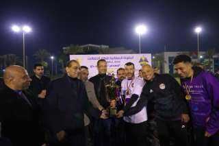 بالصور .. وزير الاتصالات يسلم جوائز بطولة قطاع الاتصالات وتكنولوجيا المعلومات ICTBALL 2026 والمصرية للاتصالات تحصد اللقب للعام الخامس على التوالي