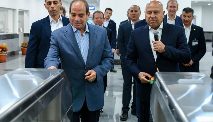 الرئيس السيسي يفتتح مونوريل شرق النيل ومنطقة النهر الأخضر بالعاصمة الإدارية
