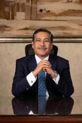 بنك التعمير والإسكان يُجدد الثقة في حسن غانم رئيسًا تنفيذيًا لدورة جديدة  (2029 –2026)