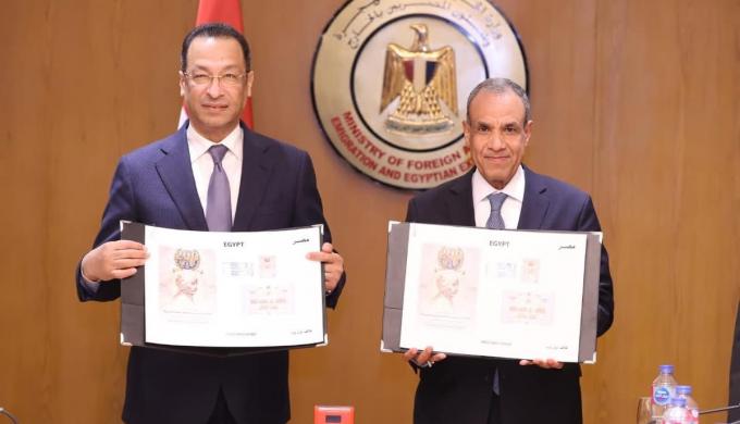 ” عبد العاطى ”  و ” هندى ” يبحثان التعاون في التحول الرقمي وتطوير الخدمات القنصلية ويدشنان طابع بريد المئوية الثانية ل” الخارجية ”