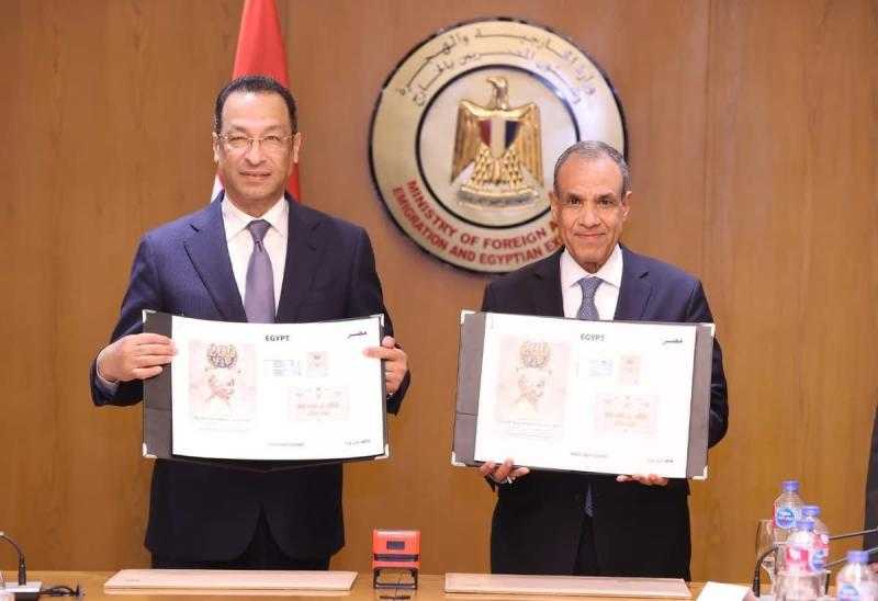 ” عبد العاطى ”  و ” هندى ” يبحثان التعاون في التحول الرقمي وتطوير الخدمات القنصلية ويدشنان طابع بريد المئوية الثانية ل” الخارجية ”