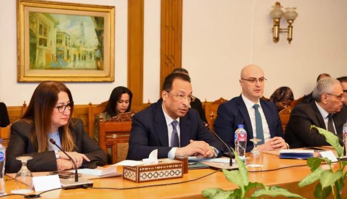 ” هندى ”  : زيادة مدة الإعفاء الممنوح لأجهزة التليفون المحمول للمصريين المقيمين بالخارج عند زيارتهم للبلاد إلى 120  يوماً