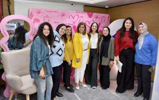 بنك قناة السويس يُنظم سلسلة معارض لموظفاته وتجربة تجمع بين التسوق والترفيه ويوزّع هدايا تذكارية تقديرًا لدورهن