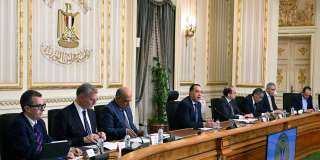 ” مدبولى ” : الحكومة بدأت بنفسها في تنفيذ إجراءات حازمة لخفض فاتورة استهلاك السولار والبنزين