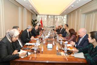 ” الاتصالات ” : تنفيذ 11 مبادرة استراتيجية و 50 ألف متخصص فى الذكاء الاصطناعى وتدريب 30 ألف محترف