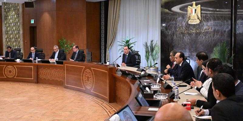 ” مدبولى ” : قرار بزيادة المخزون إلى تسعة أشهر تأميناً للسلع الاستراتيجية وليكون لدى الدولة القدرة على تحقيق توازن الأسعار في الفترة القادمة