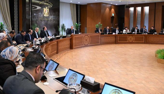 رئيس الوزراء : نعمل وفق منظومة متكاملة لتقليل فاتورة استيراد المحروقات