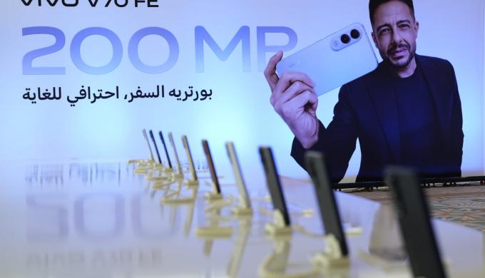 vivo تطلق هاتف V70 FE في مصر بالتعاون مع محمد حماقي في فيديو كليب حصري