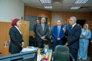 وزير الدولة للإنتاج الحربي يتابع منظومات العمل الرقمية وتأمين الشبكات خلال تفقده لشركة تويا تكنولوجي..