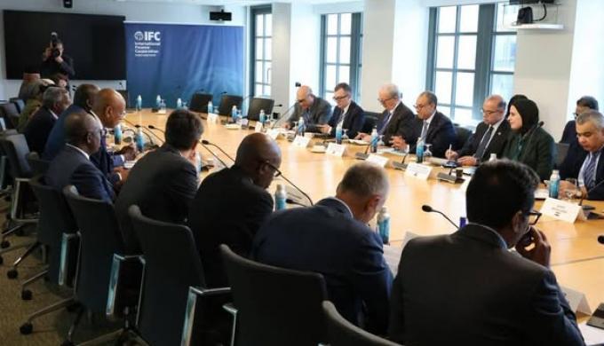 محمد فريد يلتقي قيادات مؤسسة التمويل الدولية لتعزيز الشراكة الاستراتيجية ومزيد من التمكين للقطاع الخاص