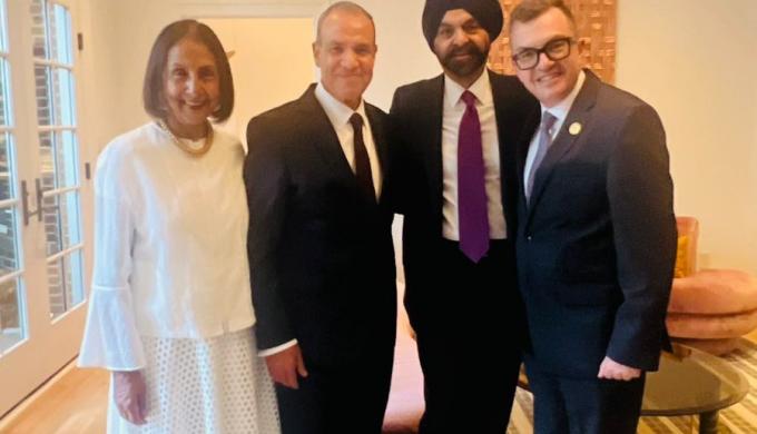 وزير التخطيط والتنمية الاقتصادية يلتقي رئيس مجموعة البنك الدولي خلال اجتماعات الربيع بواشنطن