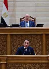 ” مدبولى ” : صدمة الطاقة العالمية رفعت النفط إلى 120 دولارًا وخسائر السياحة 600 مليون دولار يوميًا