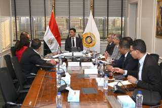 وزير الصناعة يبحث مع شركة كوكاكولا هيلينك مصر الخطط التوسعية للشركة بالسوق المصري خلال المرحلة المقبلة