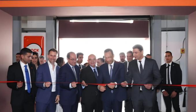 وزير الاتصالات يفتتح أكبر مركز توزيع للتجارة السريعة في الشرق الأوسط وشمال أفريقيا لشركة طلبات مصر