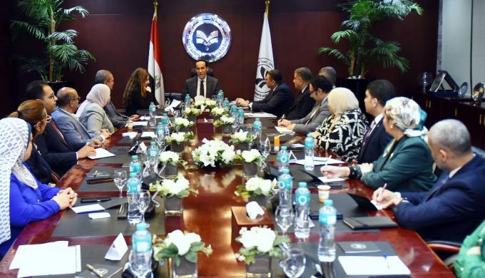 محمد عوض :  توفير الأدوات التقنية والتدريبية اللازمة لمواكبة المتغيرات الاقتصادية العالمية