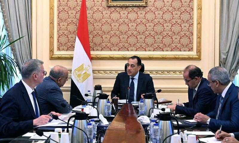 وزير المالية : زيادة الاستثمارات في قطاع الطاقة في إطار رؤية متكاملة لدعم الاقتصاد الوطني