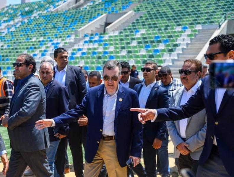 وزيرا التخطيط والتنمية الاقتصادية والشباب والرياضة ومحافظ بورسعيد يتفقدون استاد المصري الجديد 