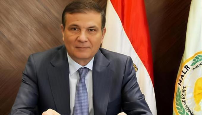 وزير الزراعة يوجه بتكثف حملات التفتيش والمرور الميداني لدعم المزارعين والمربين