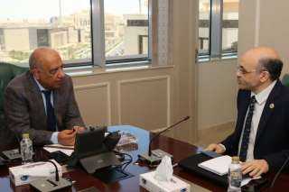 وزير الكهرباء يجتمع برئيس هيئة المواد النووية لمتابعة الموقف التنفيذي وتطور الأعمال في مشروعات الكيانات الاقتصادية للاستفادة من المواد الأرضيّة والعناصر النادرة المصاحبة للخامات النووية