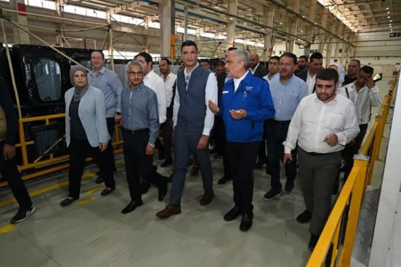 وزير الصناعة في المنطقة الصناعية