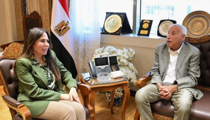 وزيرة الإسكان تستقبل الكابتن حسين لبيب.. وتؤكد تقديرها الكبير لنادي الزمالك باعتباره أحد أعرق الأندية الرياضية في مصر وإفريقيا