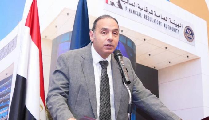 إسلام عزام : تيسير اعتماد عقود التأمين الجماعي ونظام جديد لاعتماد العقود النمطية وغير النمطية يوازن بين السرعة والالتزام