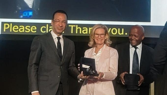 مصر تتسلم رئاسة منتدى القمة العالمية لمجتمع المعلومات 2026 في جنيف