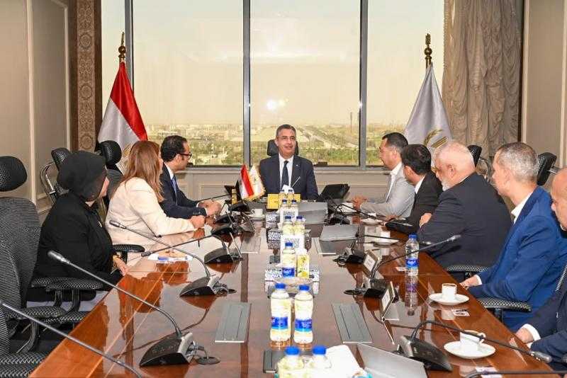 إرادة فاينانس تتعاون مع وزارة التموين والتجارة الداخلية لدعم المستفيدين من المشروع القومي ”Carry On”