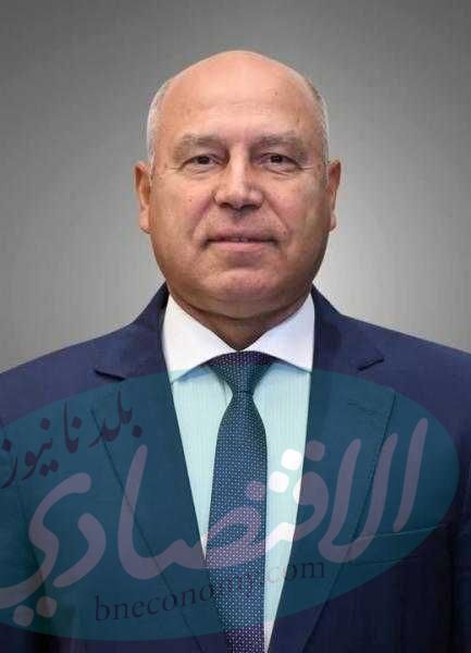 وزير النقل يتابع مع مركز الأزمات بالوزارة ورؤساء الهيئات والشركات التابعة انتظام حركة التشغيل بمختلف مرافق النقل والمواصلات عقب الهزة الأرضية التي شهدتها البلاد في الساعات الأولى من صباح اليوم