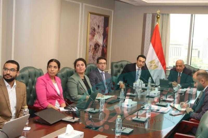 وزير الكهرباء والطاقة المتجددة يتابع مع شركة سكاتك النرويجية مستجدات التنفيذ في مشروعات الطاقة الشمسية وطاقة الرياح قدرة 3100 ميجاوات وبطاريات التخزين سعة 4000 ميجاوات ساعة